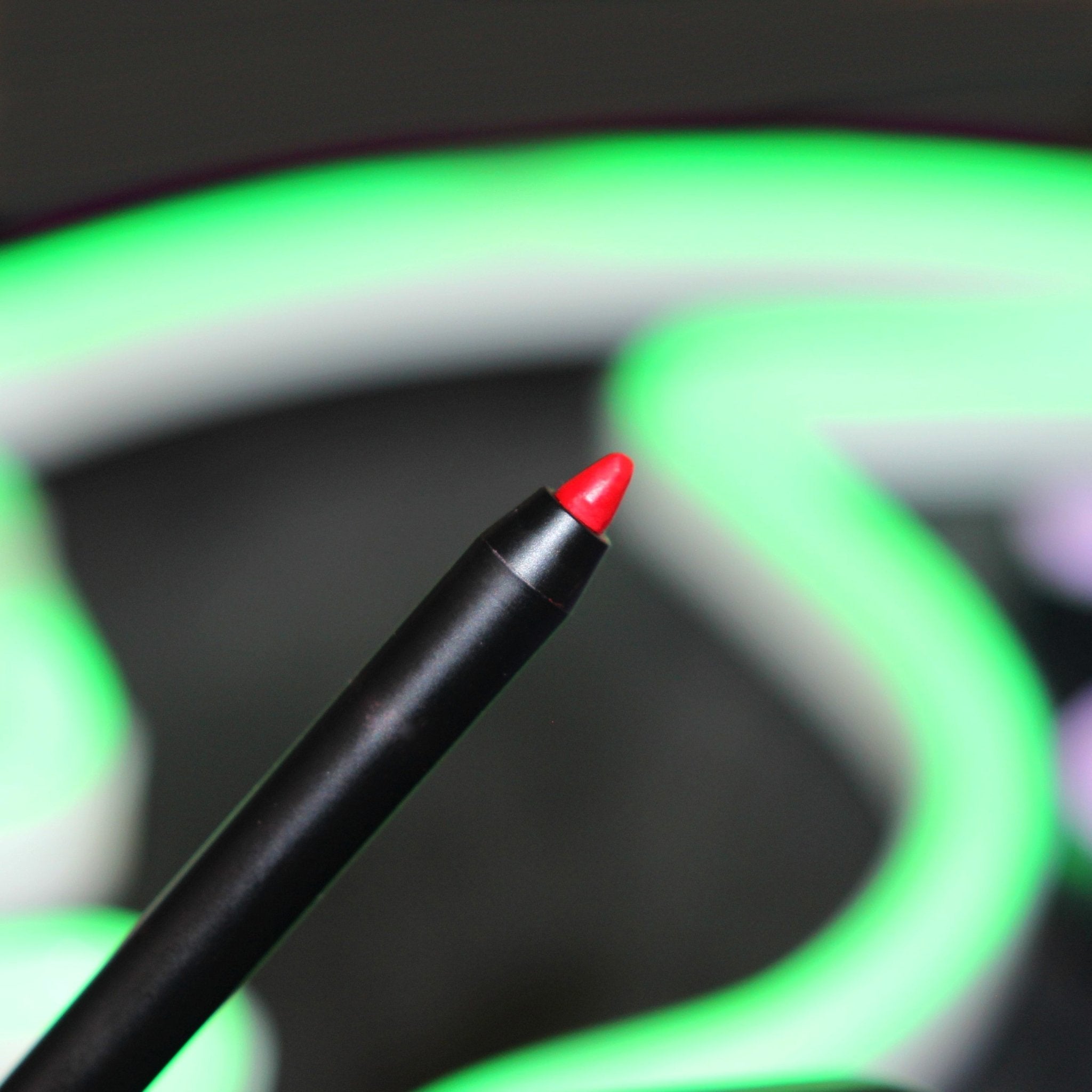 Why Our Gel Eyeliner Pencils Feel Softer Than Traditional Eyeliners