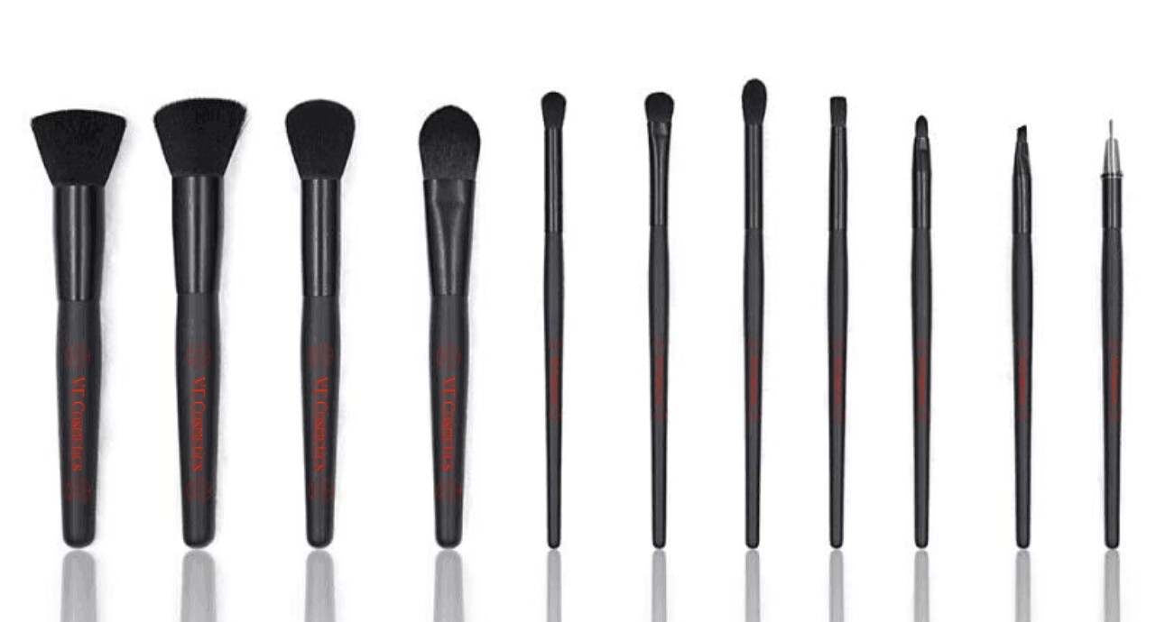Accessories & Brushes