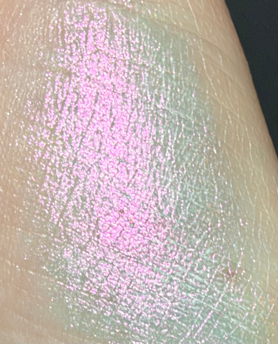 Midsummer magic Illuminator Stillness (Pink)