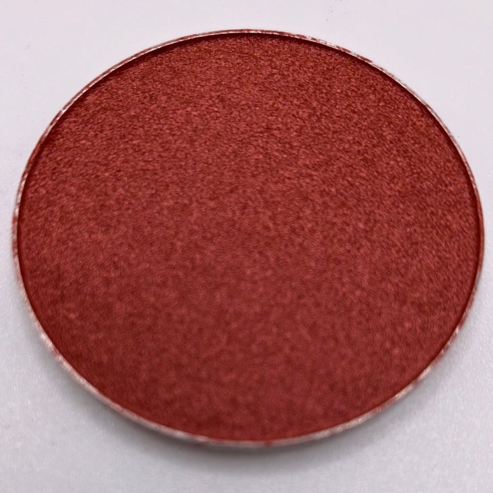 Alator shimmery brick red eyeshadow