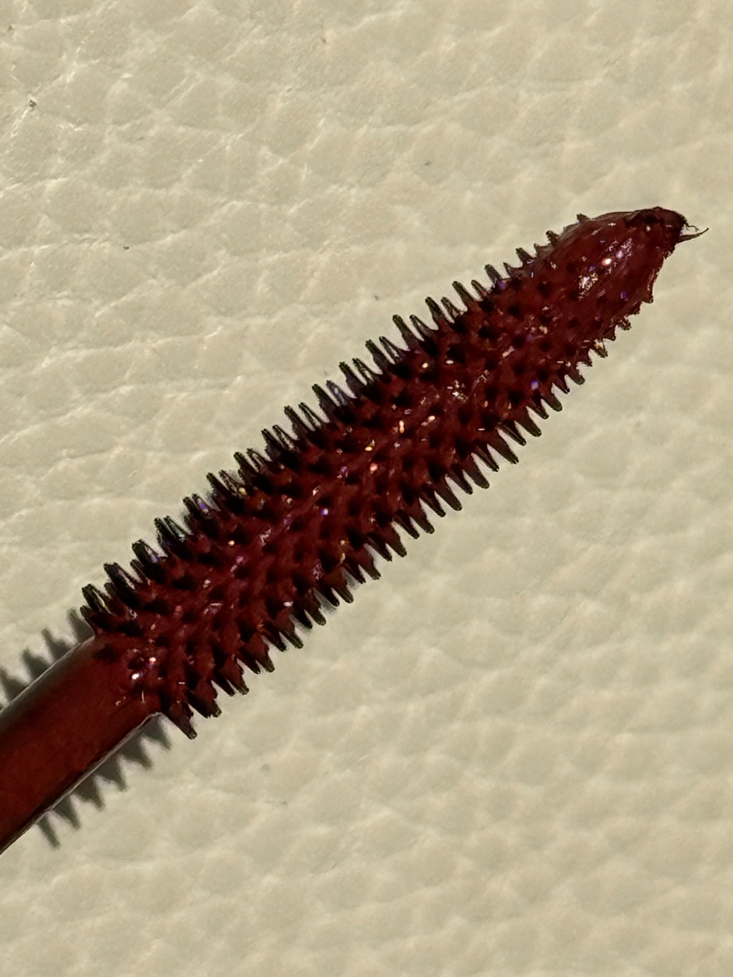 Mascara coloré Chroma Veil – Covenant Lie de vin profond