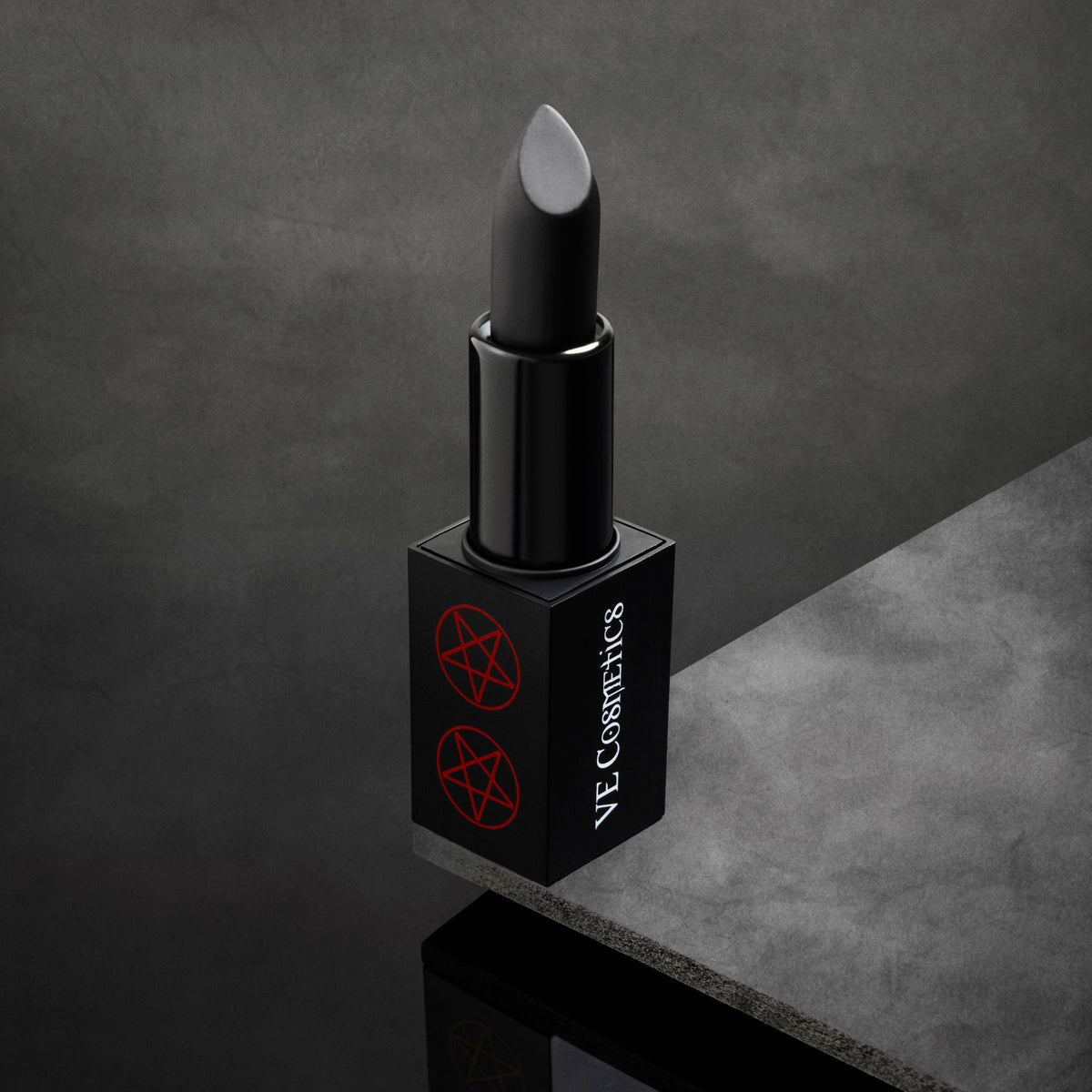 Rouge à Lèvres Envoûtant Bullet - Teinte Nocturne (Noir Carbone)