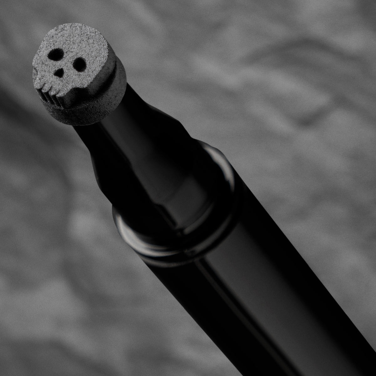 Skull 2-in-1 Waterproof Eyeliner Stamp Pen