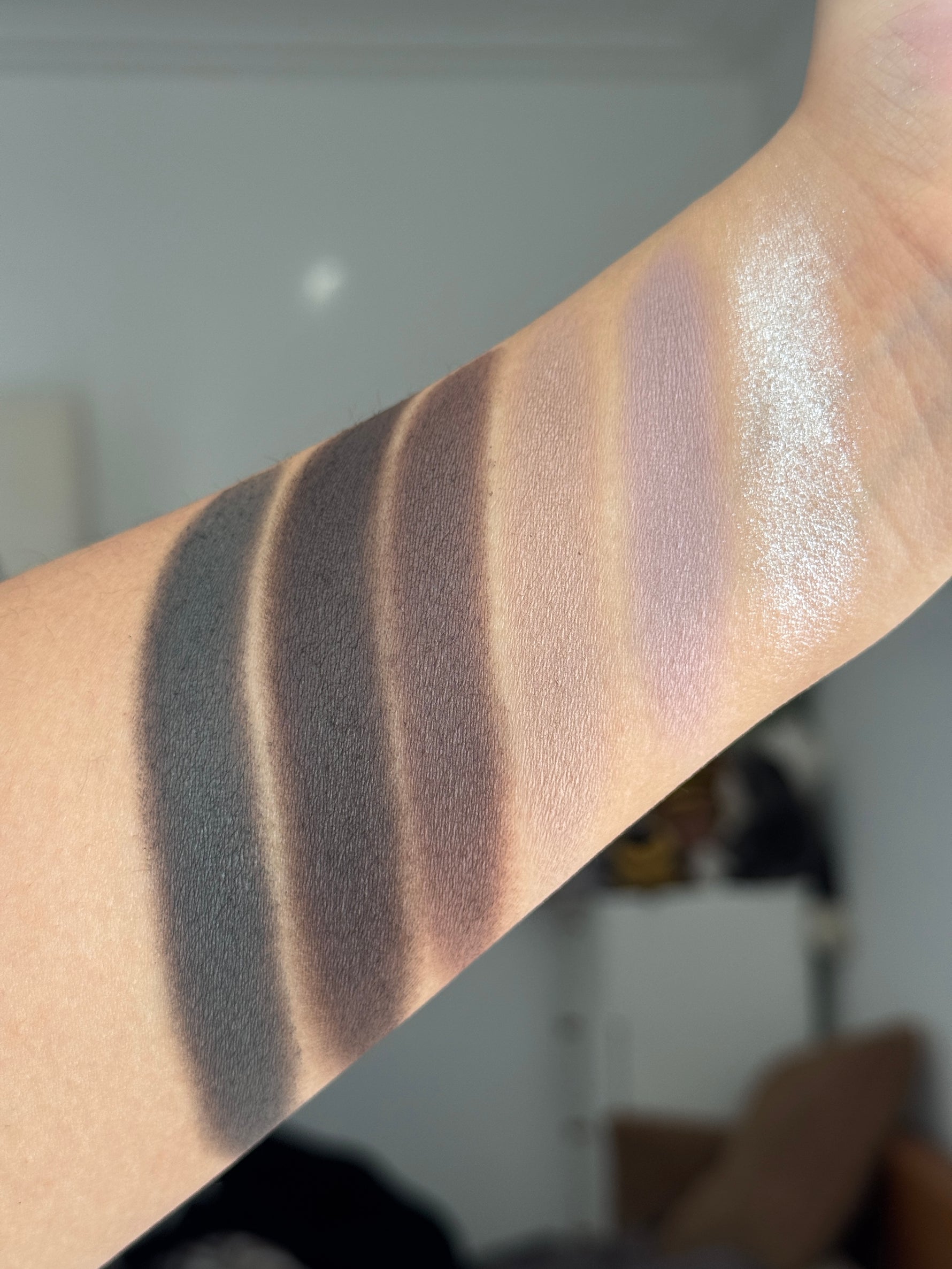 Sepulchre Cool Toned Contour Palette
