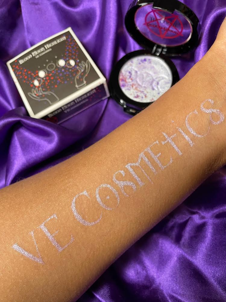 Blood Moon Highlighter - VE CosmeticsHighlighter