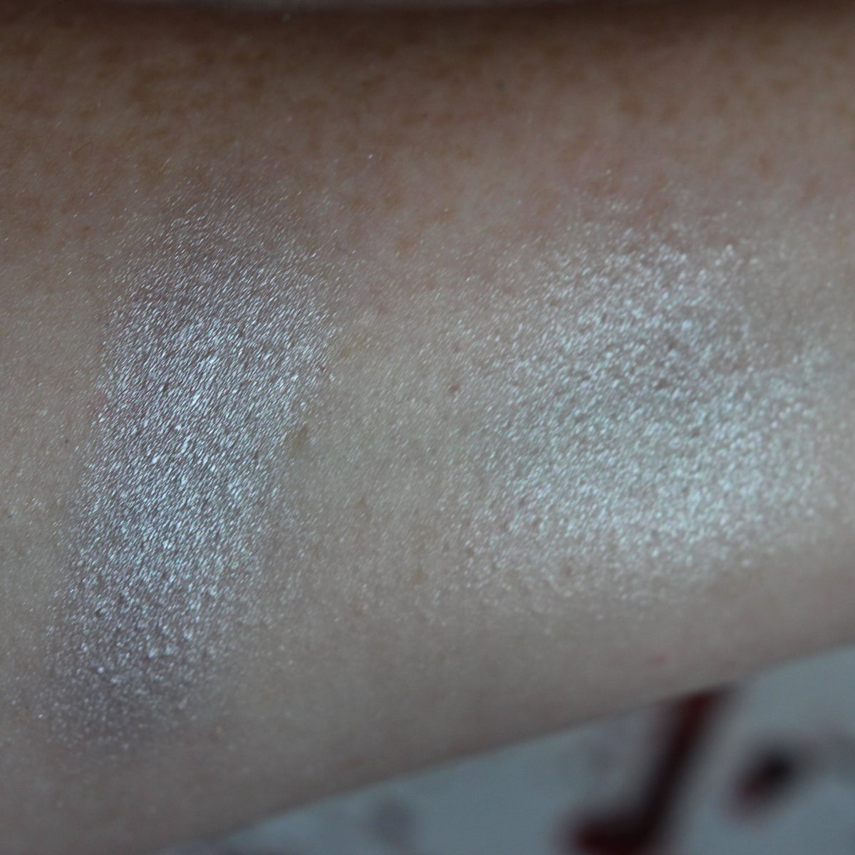 Blood Moon Highlighter - VE CosmeticsHighlighter