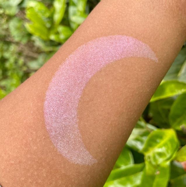 Ethreal Highlighter - VE CosmeticsHighlighter