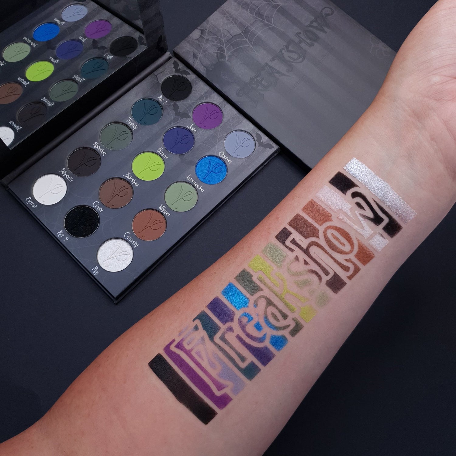 Freakshow - Alice Bizarre x VE Cosmetics Collab - VE CosmeticsEyeshadow