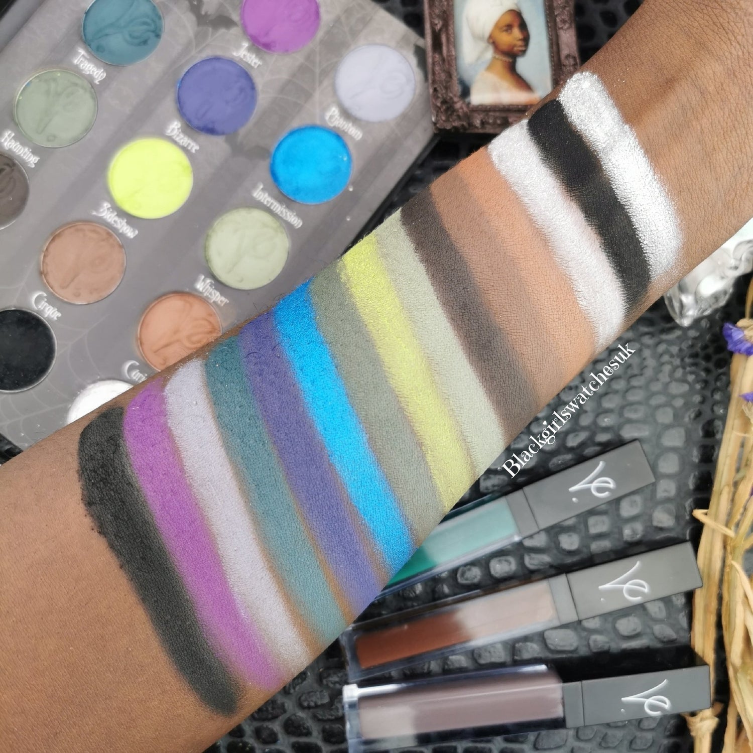 Freakshow - Alice Bizarre x VE Cosmetics Collab - VE CosmeticsEyeshadow