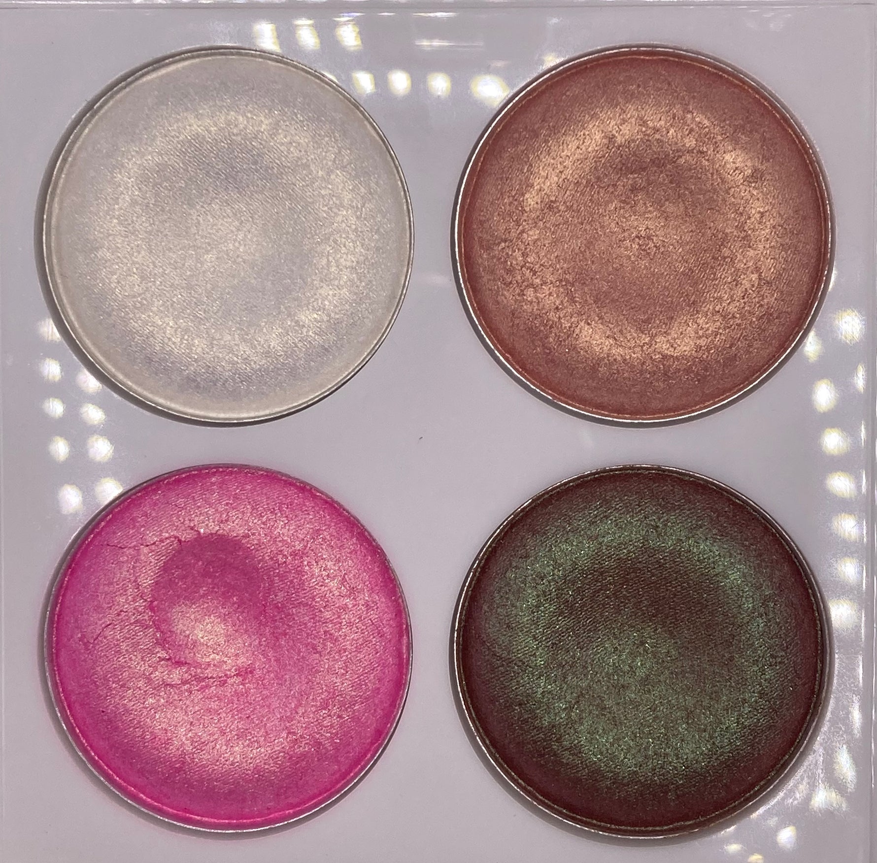 Green Witch Highlighter Ltd Edt - VE CosmeticsHighlighter