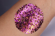 Load image into Gallery viewer, Moon Dust Duochrome Flakes - Instinct - VE Cosmeticsloose pigment
