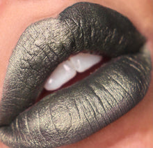 Load image into Gallery viewer, Nature - Liquid Metallic Matte Lipstick - VE CosmeticsLipstick

